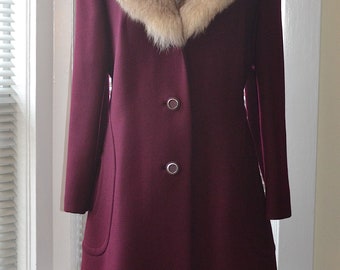 Vintage 60s/70s Wool Winter Coat - Deep Aubergine w/ Detachable Fox Fur Collar - Size Medium 8/10