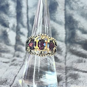 Vintage gold tone garnet rhinestone statement ring
