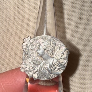 Art Nouveau Ladies Sterling Ring