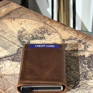 Gepersonaliseerde leren pop-up creditcardhouder voor heren en dames