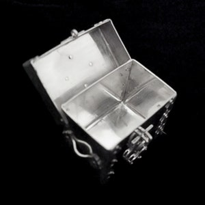 Sterling Silver Personalised Initial Ring Box with Shield Padlock Fleur de Lis TREASURE CHEST image 4
