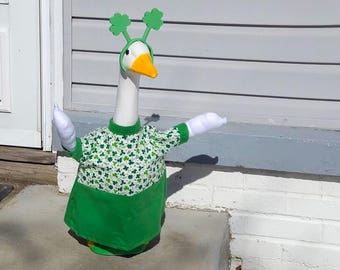 St. Patrick's Day Porch Goose Outfit: Clover Headband & Posable Wings
