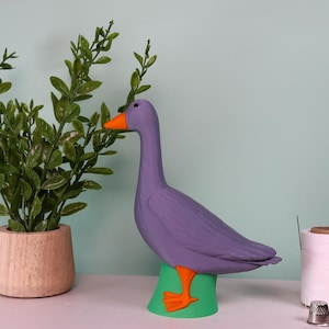 3D Printed Desk Goose: 7-Inch PLA Filament, White/Gray/Pink/Candian/Green/Golden, Eco-Friendly image 4