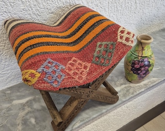 Handmade Kilim Ottoman Stool, Vintage Turkish Rug Seat with Carved Wooden Legs, Natural Wood, Turkish Kilim Stool, Wooden Chair, Boho Home
