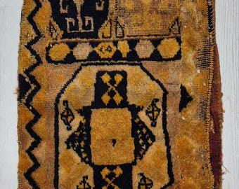 Antique Rug Pillow, Hand Woven Rug, Collectible Piece, 100 Years, Fragment, Wool, 18.5''x33.4''