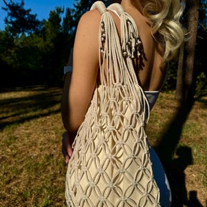 Stylish macramé net bag with a velvet pouch inside – handmade.