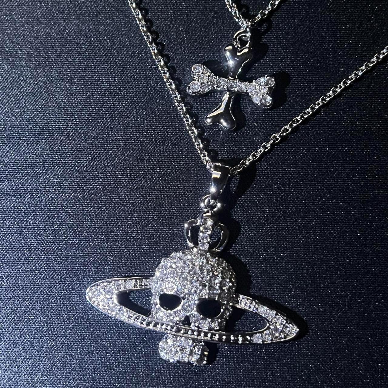 【希少】Vivienne Westwood ペンダントトップ　オーブ　スカル Vivienne westwood skull necklace - Etsy 日本