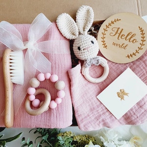 Welcome Baby Gift Box - Personalised Gender Neutral Newborn Gift for New Parents, Baby Shower, Gender Reveal, Birthday, Pregnancy Hamper