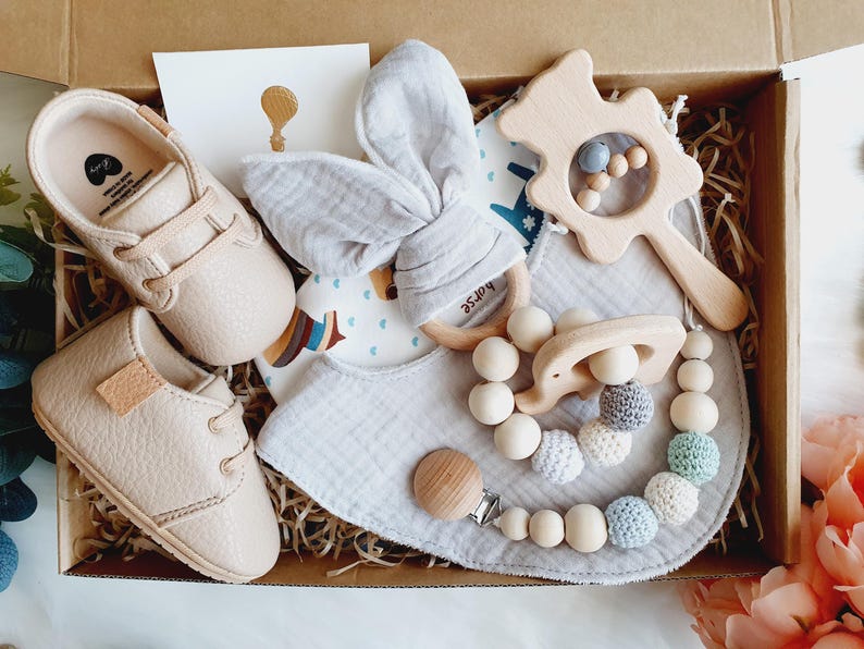 Welcome Baby Gift Box - Personalised Gender Neutral Newborn Gift for ...