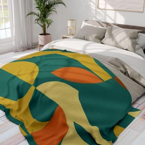 Retro Abstract Geometric Stems Fleece Throw Blanket Bold Mid-Century Modern Design in Green, Orange, Yellow for Cozy Home Décor