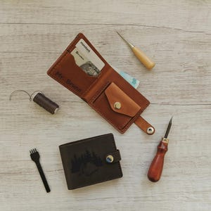 Carteras para hombre con monedero, Cartera personalizada, Cartera personalizada para él, Cartera de cuero grabada para hombre, Cartera delgada plegable hecha a mano
