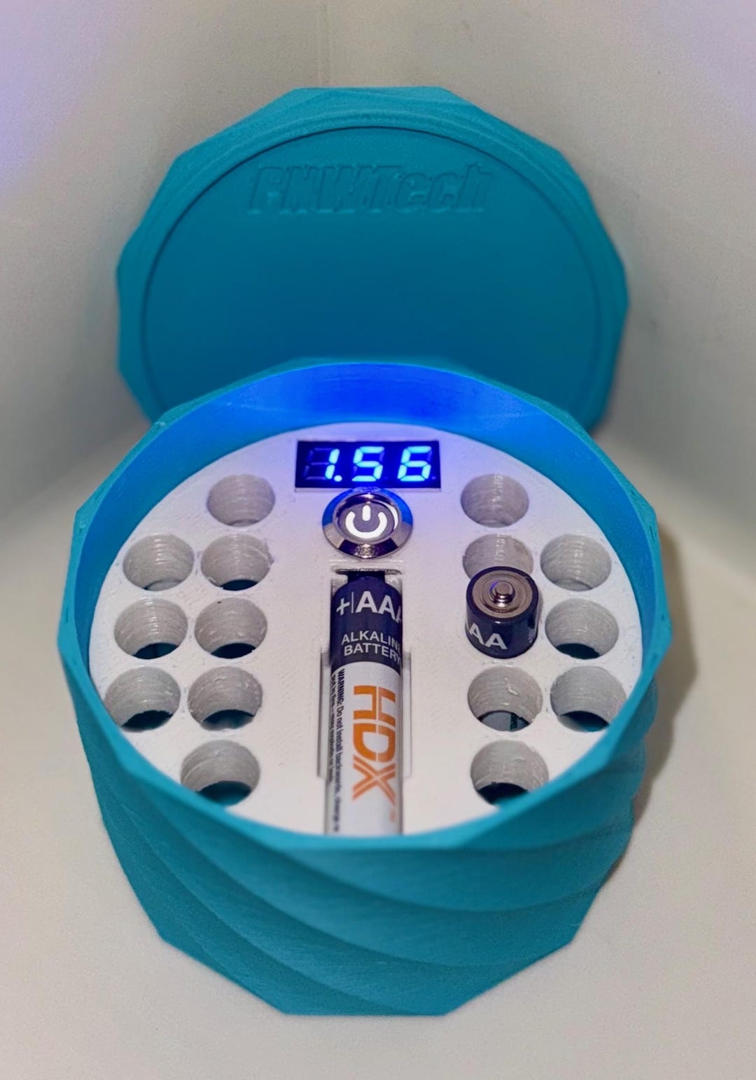 Pnwtech AAA Battery Storage Container With Built-in Voltage Meter ...