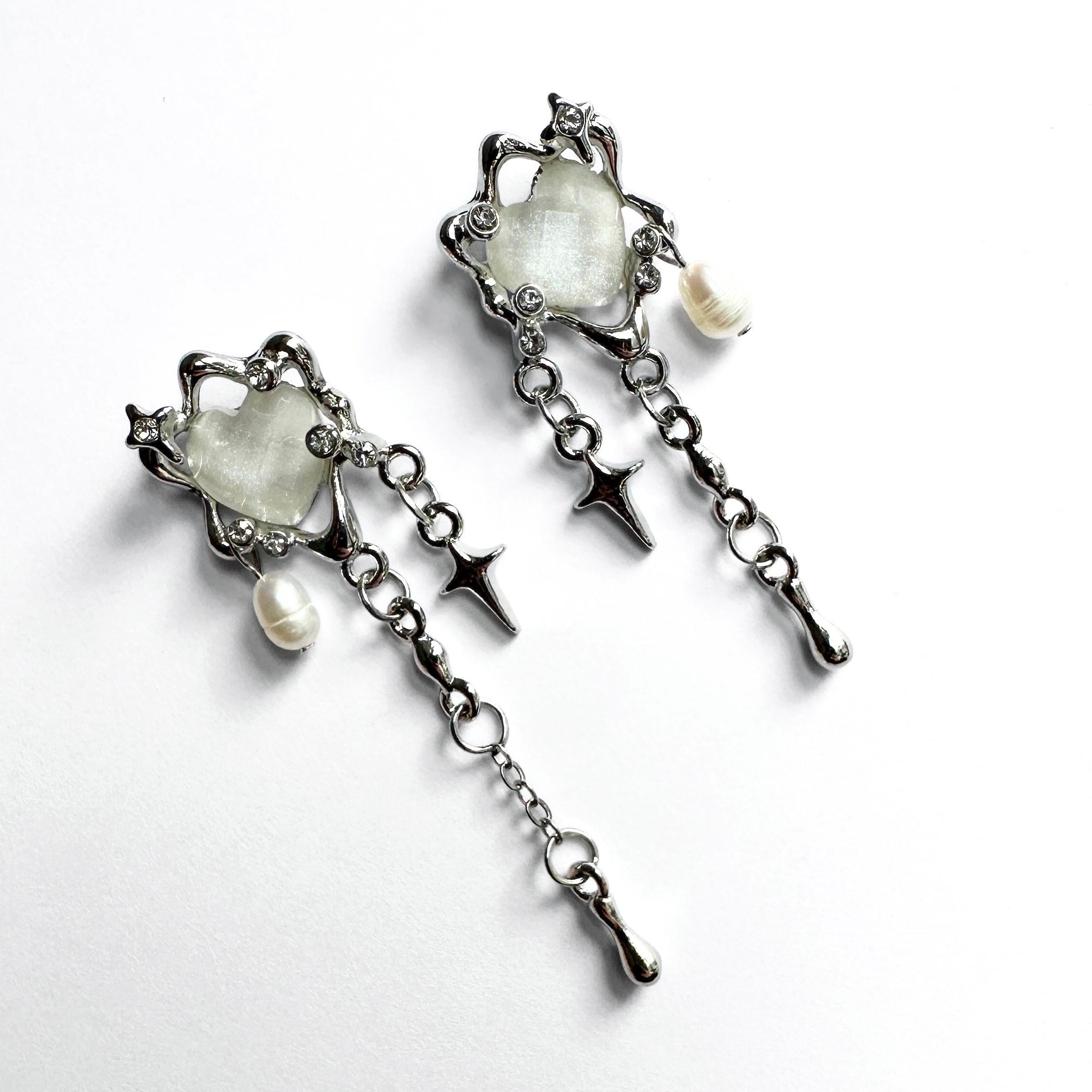 Freshwater Pearl Earrings with Star – Y2K Drop Earrings in Stainless Steel, Silver Chrome – Retro Grunge Jewelry Gift Freshwater Pearl Star