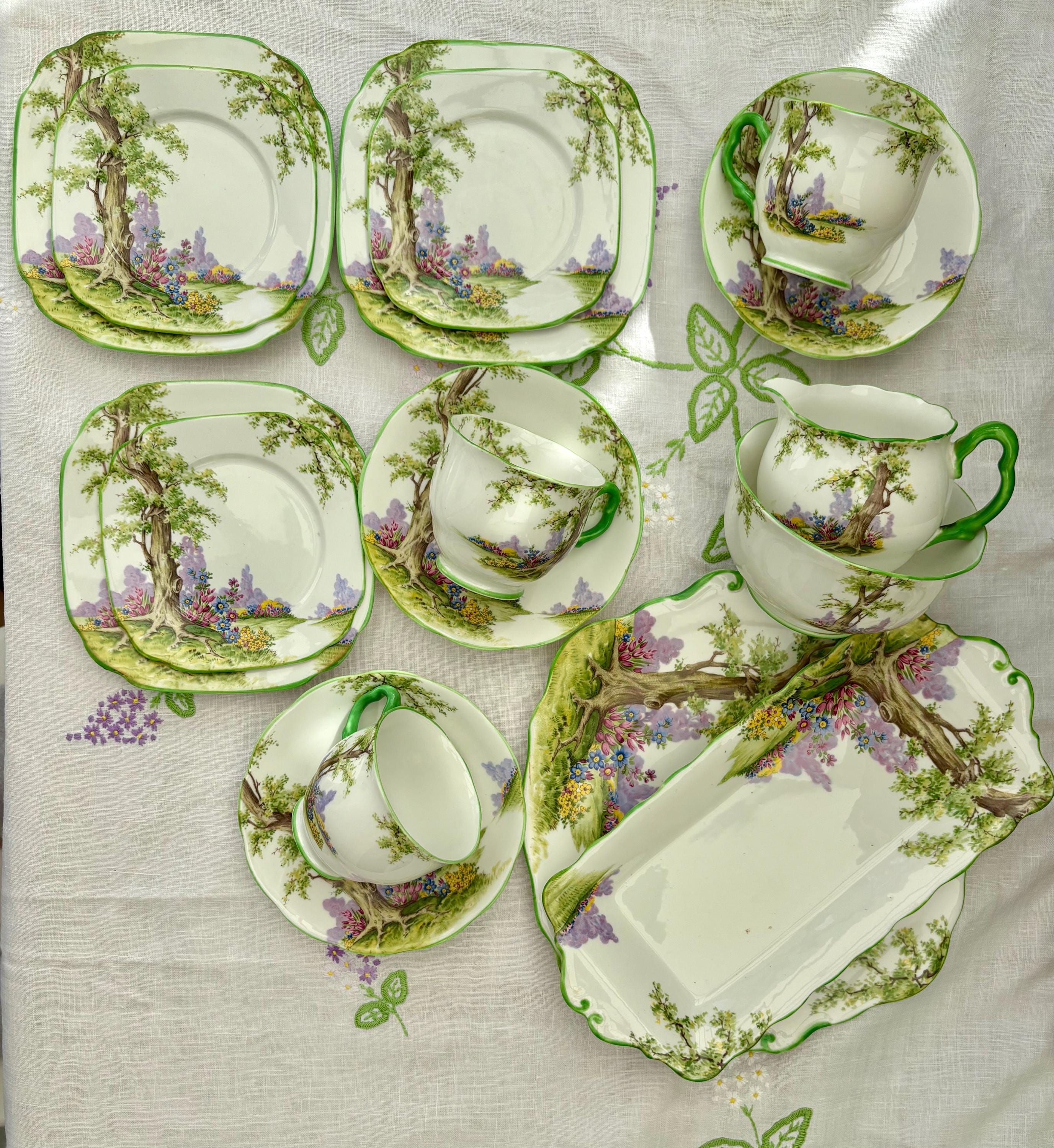 アンティーク ロイヤルアルバート グリーンウッドツリー スクエアプレート アンティーク ロイヤルアルバート グリーンウッドツリー