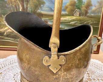 Victorian Brass Fireplace Scuttle – 1890s Hearth Bucket, Decorative Coal Hod