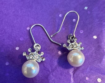 Crown Rhinestone and Faux Pearl Drop Pierced Earrings womens teens any occasion