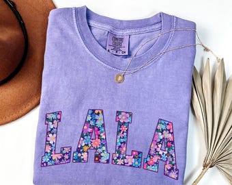 Comfort Colors Floral Lala Shirt, Cute Grandma Tshirt, Coquette Grandmother Tee, Spring Lala Tee, Mother's Day Gift, Baby Shower Grandma Tee