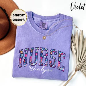 Floral Dialysis Nurse Shirt Kidney Nurse Tee with Flowers Cute Nephrology RN Gift for Hemodialysis Staff Tee Peritoneal Dialysis Nurse Shirt