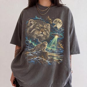 Pallas Cat UFO Shirt, Vintage Manul Cat Graphic Tee, Retro Alien Cat T-Shirt, Funny Space Cat Lover Gift, Cosmic Wildlife Comfort Colors Tee