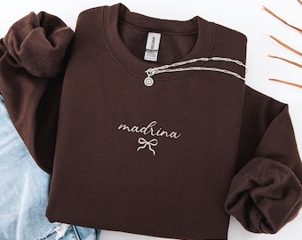 Madrina Sweatshirt, Spanish Godmother Crewneck, Baptism Gift for Madrina, Minimalist Godmom Proposal Pullover for Mother's Day Gift