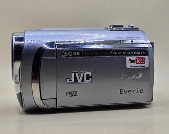 Videocamera JVC Everio GZ-MG630SE con HDD da 60 GB, zoom 35x e caricabatterie (testata).