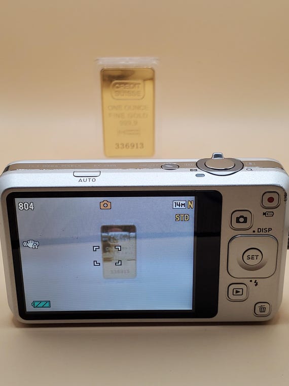 カシオ EX-Z800 シルバー 14.1メガピクセル デジタルカメラ - フル