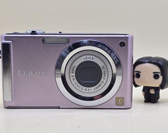 Panasonic Lumix DMC-FH8 16MP Purple Digital Camera Leica Lens Digi