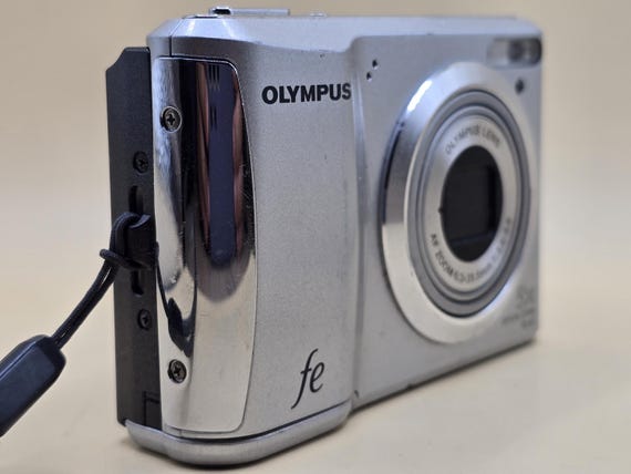 Buy Olympus FE FE-47 14.0 MP Digital Camera Silver 5X Optical Zoom