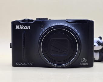 Appareil photo numérique Nikon Coolpix S8100 12,1 MP, noir, zoom 10x, testé et fonctionnel.