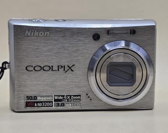 Fotocamera digitale compatta Nikon Coolpix S610 Silver 4X Zoom 10MP