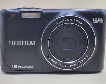Fotocamera digitale Fujifilm FinePix JX580, 16 MP, nera, compatta, anno 2000.
