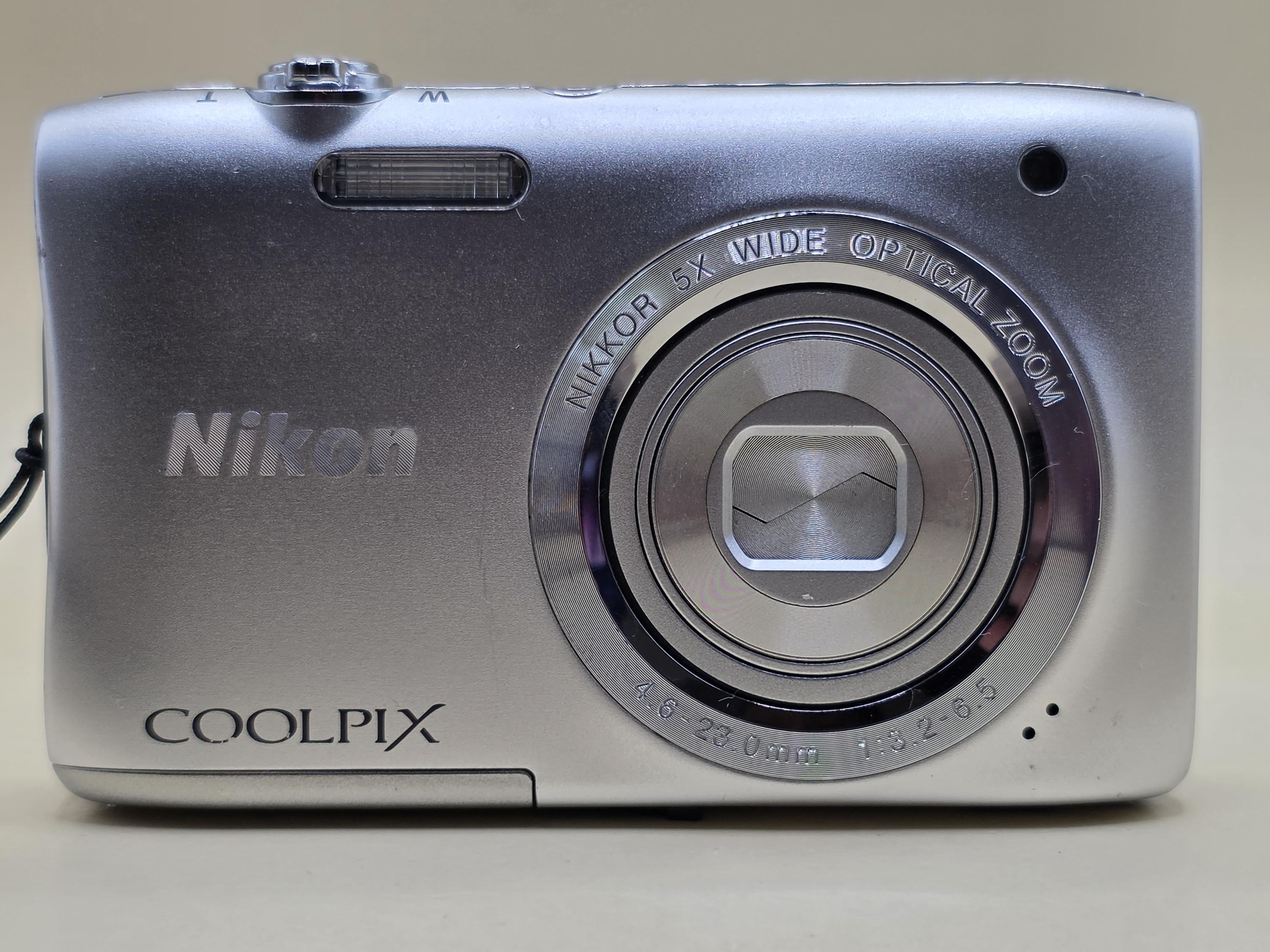Nikon Coolpix 2000s - Etsy