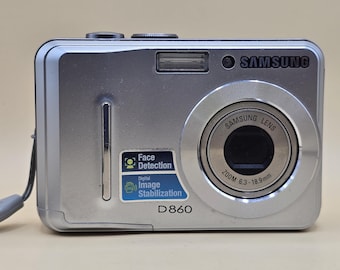 Samsung PL100 With Selfie Screen - Y2K Digicam - 12.2 Mp - Purple