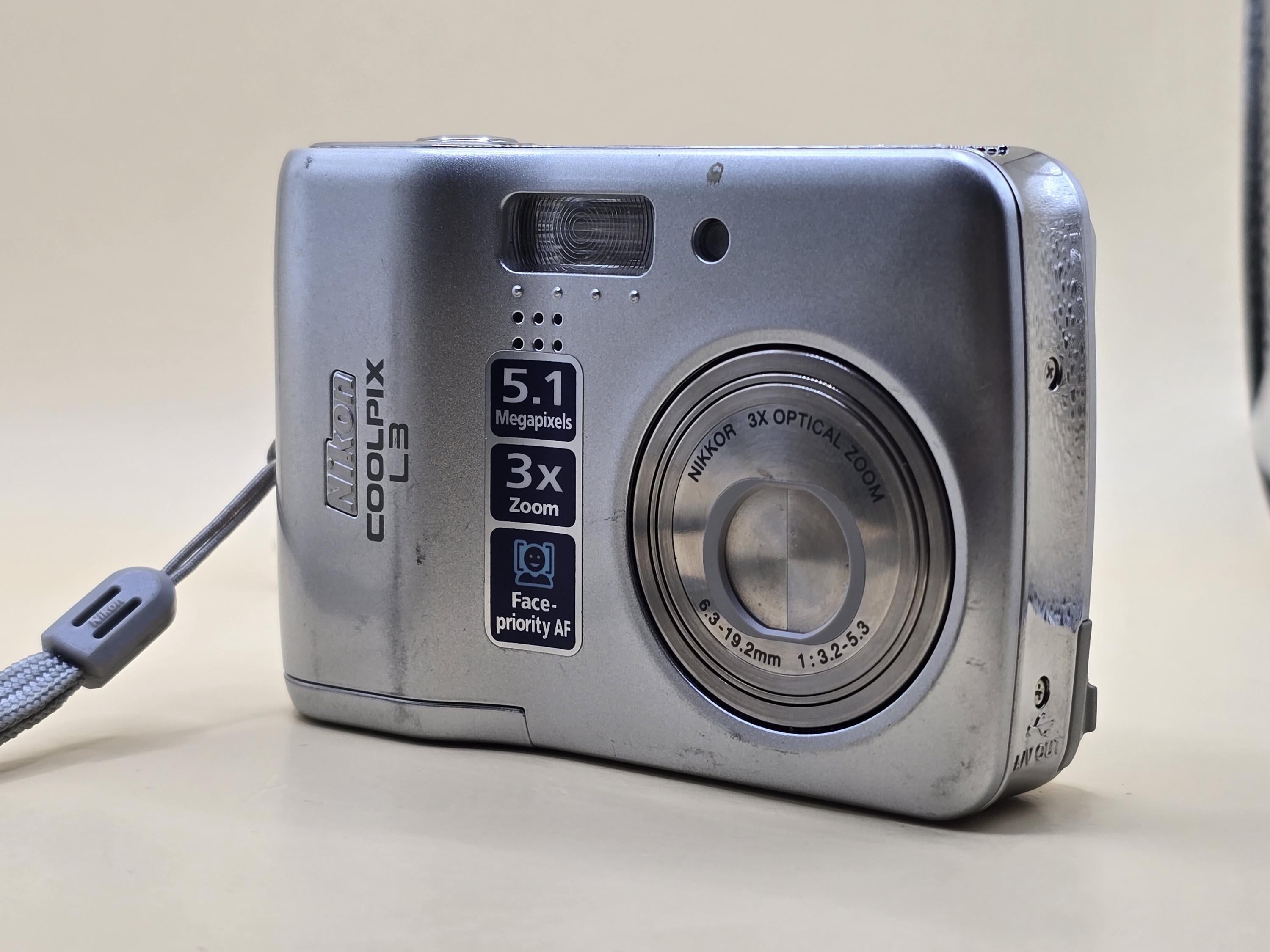 Nikon Coolpix S220 - Etsy Canada