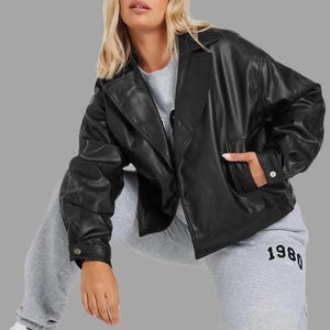 Stylish Women&#39;s Cropped Leather Jacket – Black | Handmade  Real Sheepskin Leather Jacket