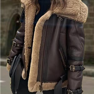 Giubbotto da aviatore in vera pelle di pecora da donna, cappotto da aviatore in montone con doppio colletto fatto a mano