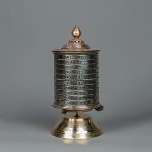 Moulin à prières tibétain fabriqué à la main : toupie de méditation en cuivre, bronze et argent