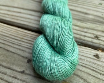 Bamboo Linen Yarn, spring green, fingering weight yarn, Turtle Bay