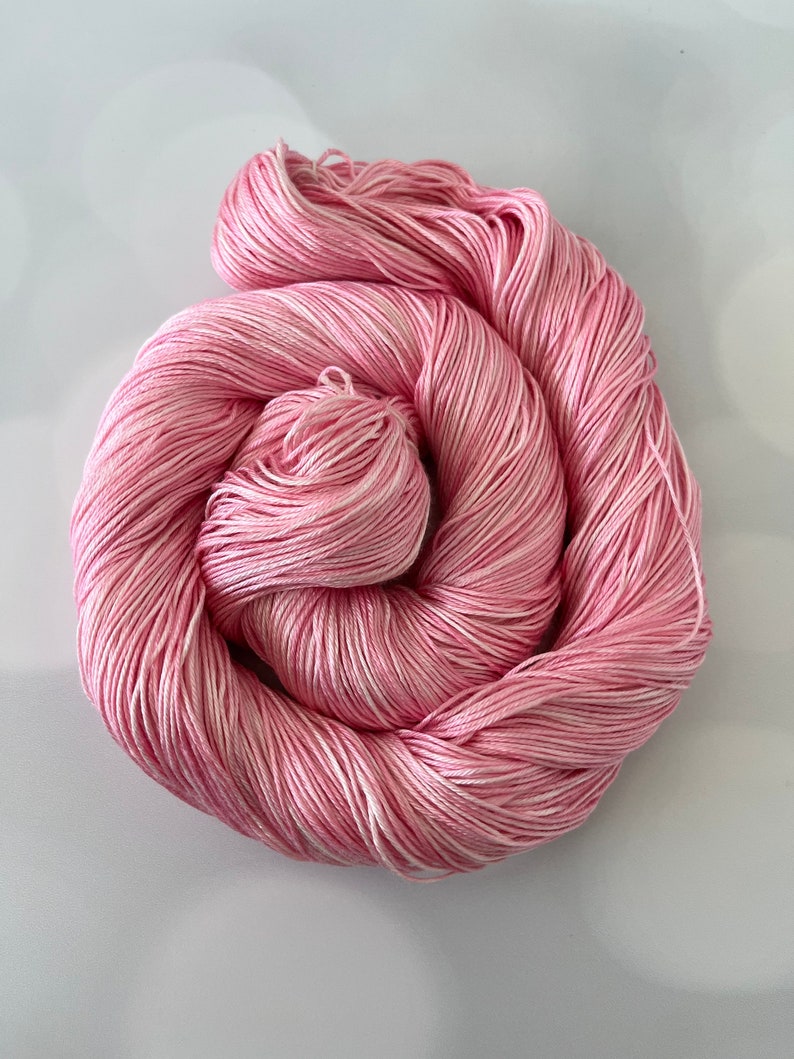 Pure Silk Yarn, pale pink, fingering weight yarn, Perfect Shell zdjęcie 7