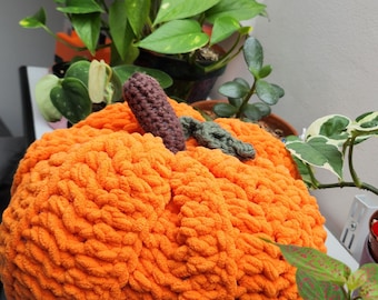 Big Orange Pumpkin Plush Pillow Halloween Fall Herbst Season Gilmore Girls Vibes Cozy Snuggly Punchable Fidget Sensory Friendly Leaf