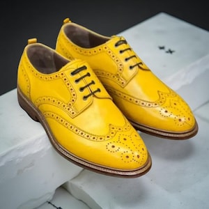 Men&#39;s Shoes Handmade Leather Yellow Formal Casual Wingtip Brogue Lace up Shoe