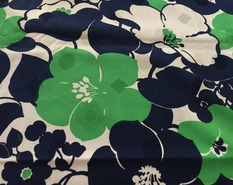 50s Woven Damask//Vintage 60s //Lrg Hibiscus, Chrysanthemums POP//Kelly Green and Midnight Blue Flowers On White Ground//Allover//All Cotton