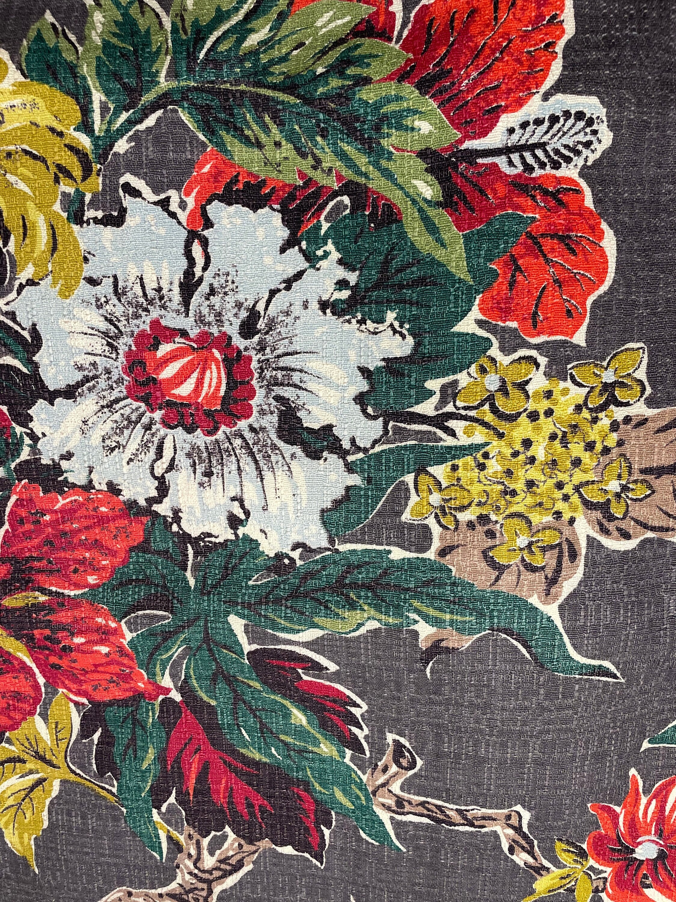 ガラクダ　TRADMAN'S × OLD MOUNTAIN GARAKUDA Vintage Tropical Barkcloth, Red White Hibiscus Fabric, Gold
