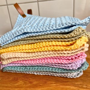 Handmade Moss Stitch Crochet Pot Holders – Set of 2