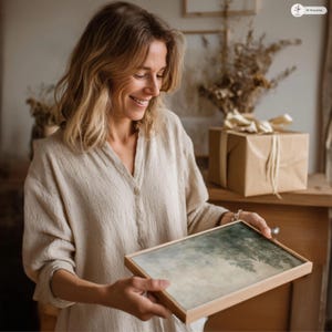 Elegant digital forest wall art print in Japandi style. A perfect balance of simplicity, texture, and organic beauty. Neutral green tones suit Wabi Sabi-inspired interiors, offering warmth and harmony to modern minimalist spaces. Ideal gift idea for art lovers or home decor enthusiasts.