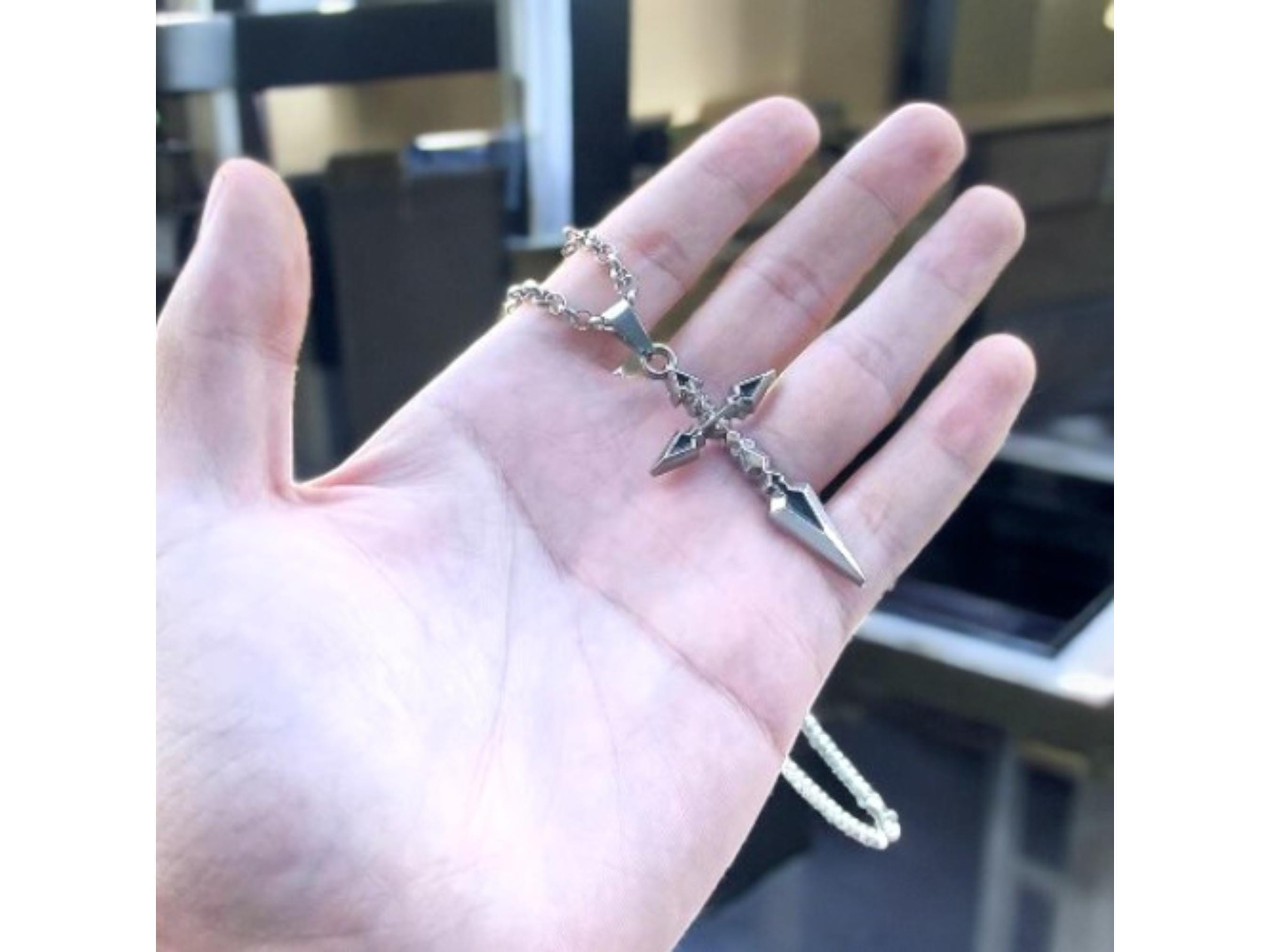 Fate Stay Nightネックレス、セイバーコスプレネックレス、エミヤ