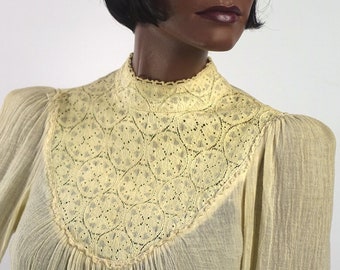 Vintage 70s Victorian Style Top Gauze & Lace Bibbed Blouse VFG