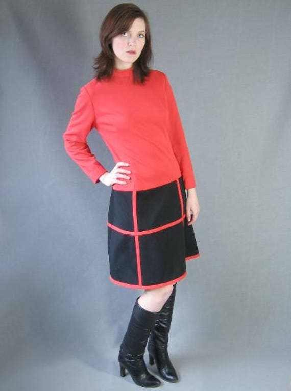 70s Vintage MOD Dress Red Black Color Block Mediu… - image 1