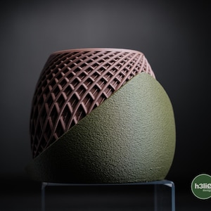 STRYDE Planter – A Modern Touch to Elevate Your Décor