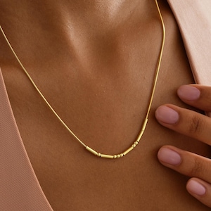 Personligt morsekodshalsband: Anpassade smycken med dolt meddelande